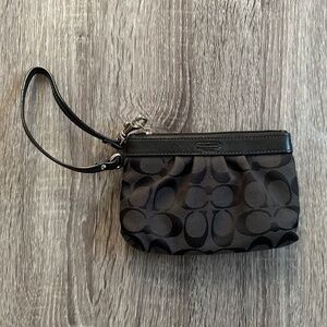 coach black wristlet